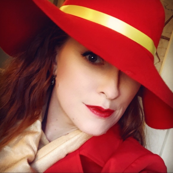 Meet your Posher, Debra - Picture 1 of 1